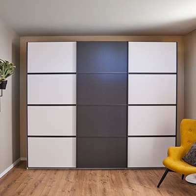 Schrank